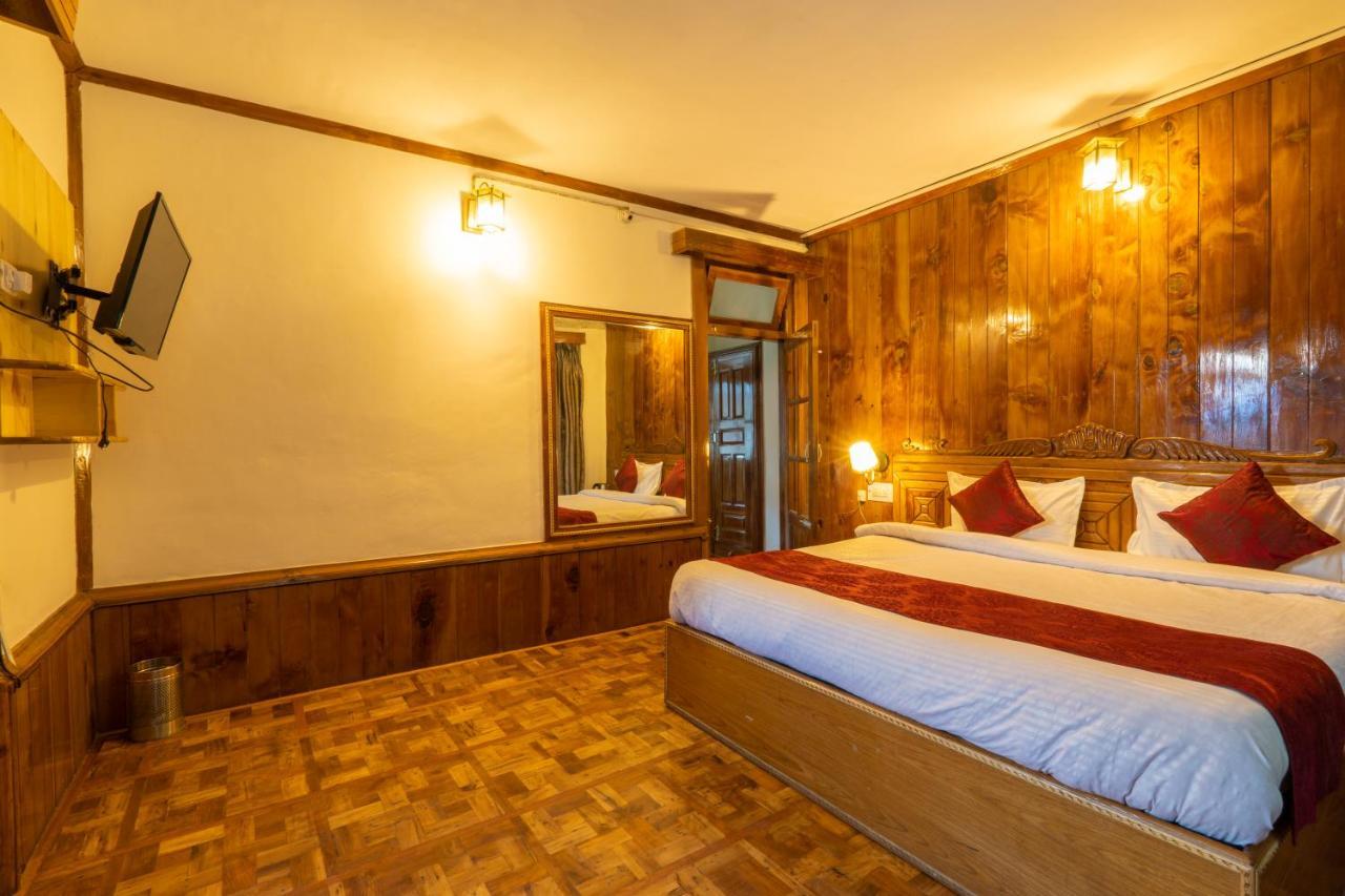 Holiday Home International -Vivaan Stays Manāli Εξωτερικό φωτογραφία