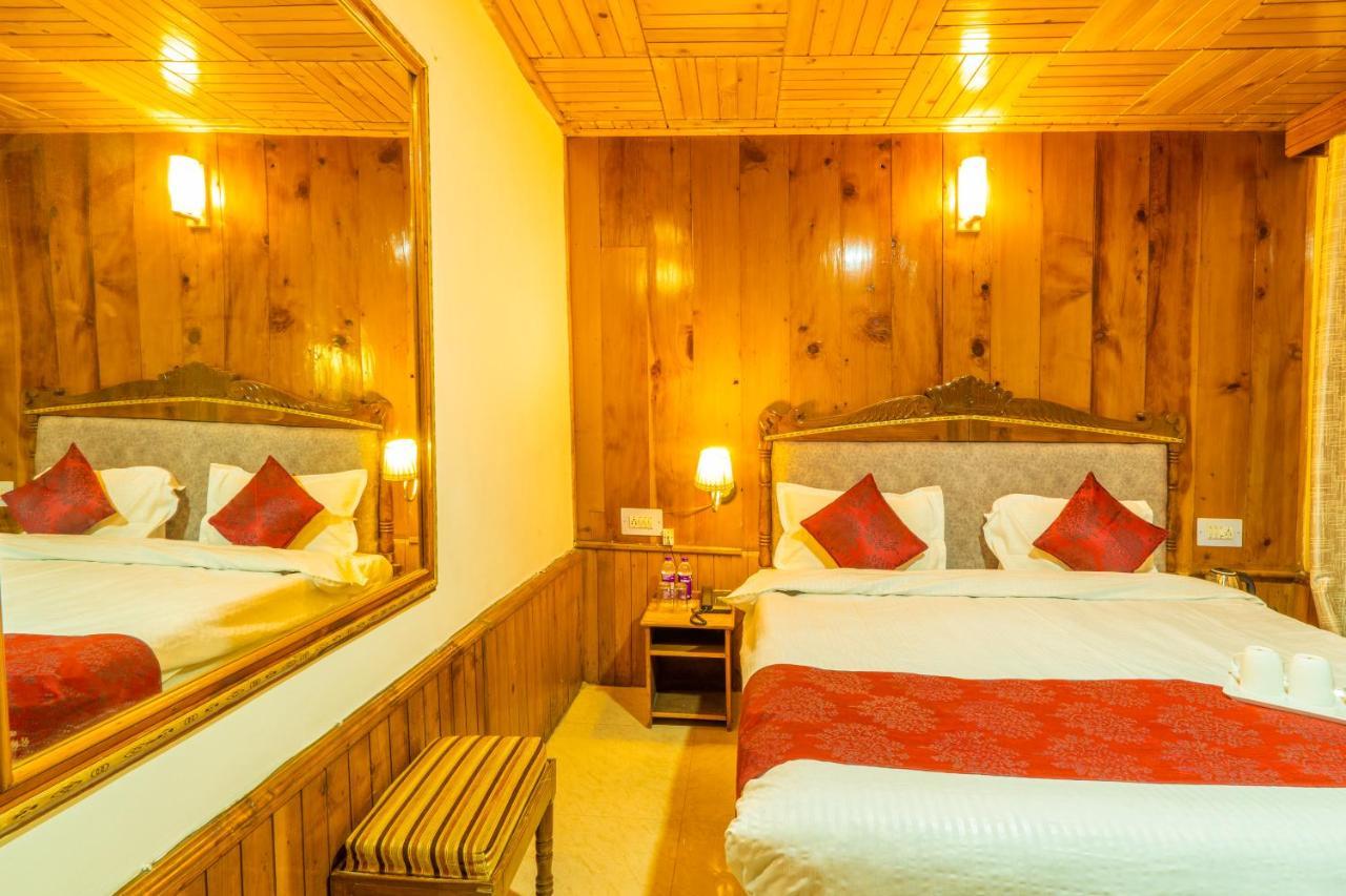 Holiday Home International -Vivaan Stays Manāli Εξωτερικό φωτογραφία