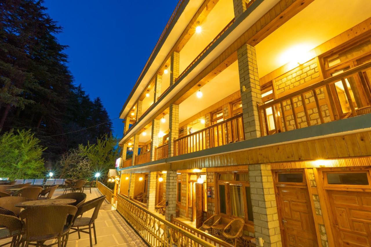 Holiday Home International -Vivaan Stays Manāli Εξωτερικό φωτογραφία