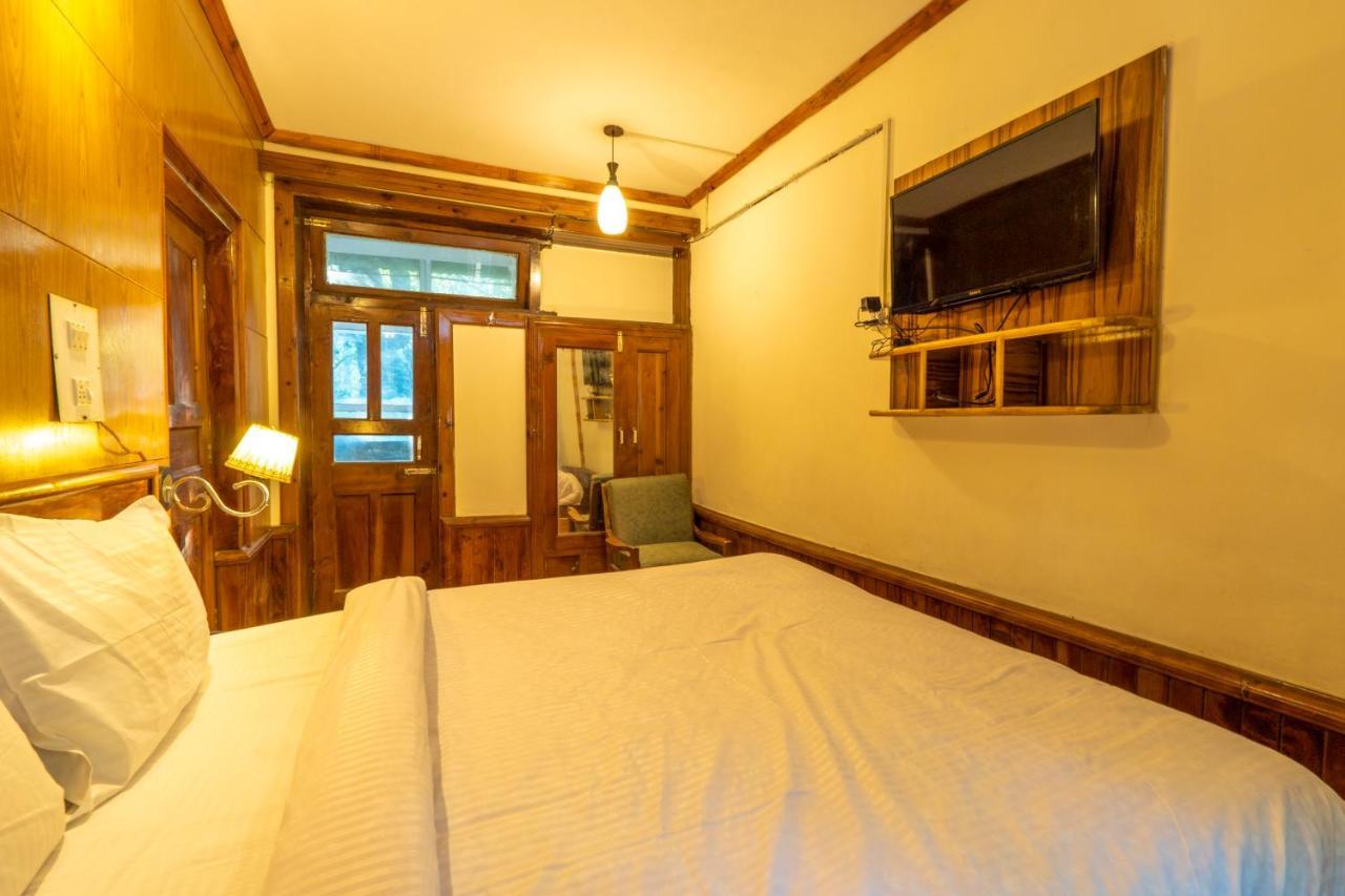 Holiday Home International -Vivaan Stays Manāli Εξωτερικό φωτογραφία