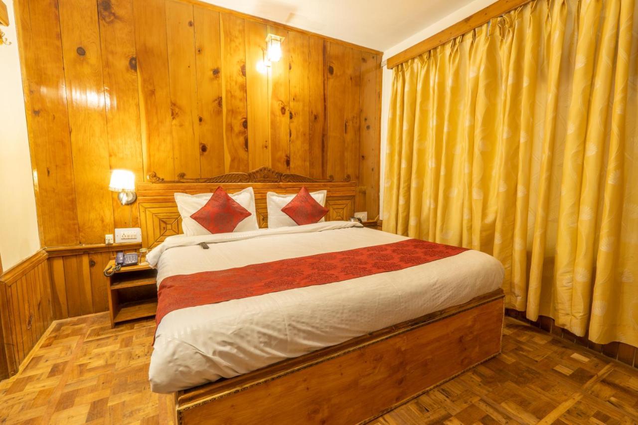 Holiday Home International -Vivaan Stays Manāli Εξωτερικό φωτογραφία
