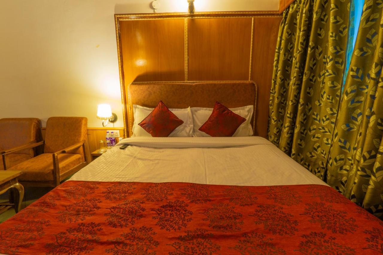 Holiday Home International -Vivaan Stays Manāli Εξωτερικό φωτογραφία