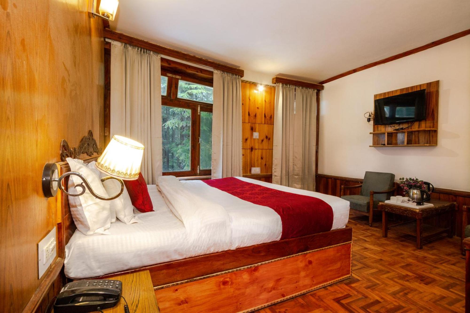 Holiday Home International -Vivaan Stays Manāli Εξωτερικό φωτογραφία